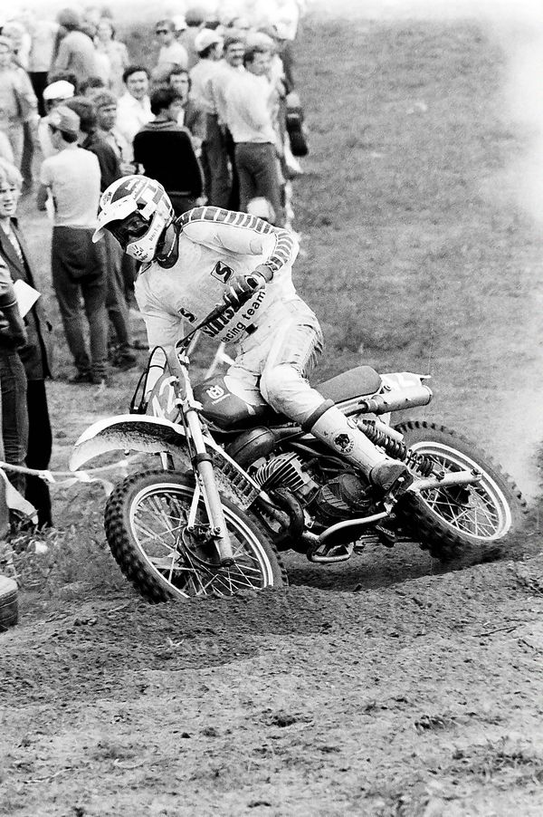 Leningrad GP 250 1981 Hussekuski syöttää